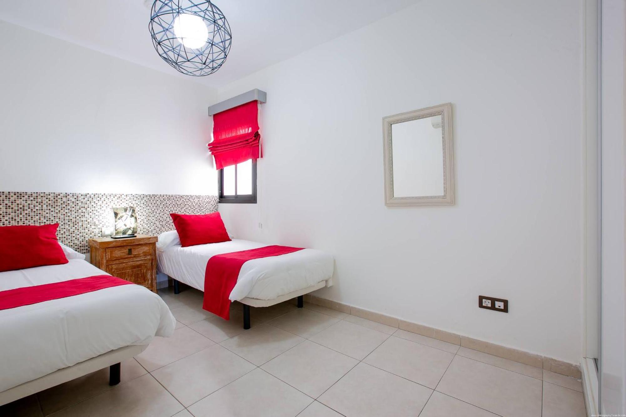 Apartments La Caleta Sunrises Costa Adeje  Extérieur photo